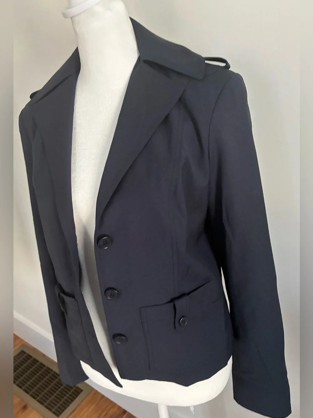 Bill Blass New York Classic Black Single-Breasted blazer. Women size 2 - Picture 3 of 7
